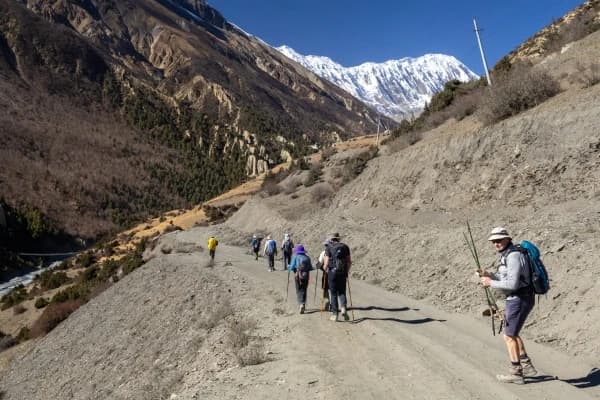 family trek nepal kids guide