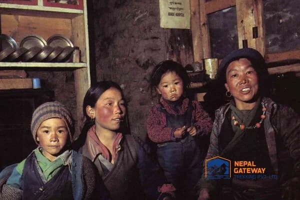 people-of-the-himalayas-of-nepal