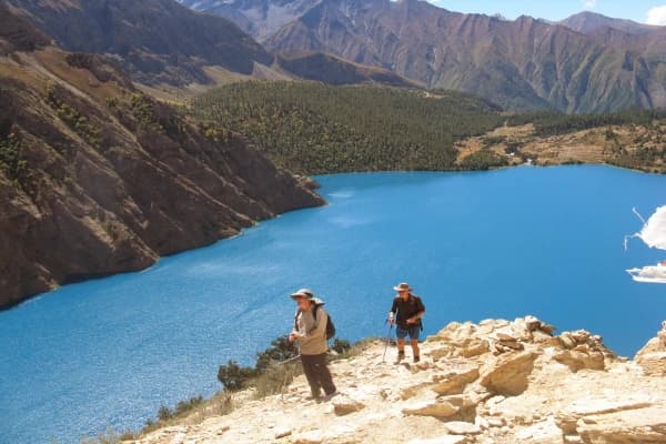 What is Trekking? People are trekking