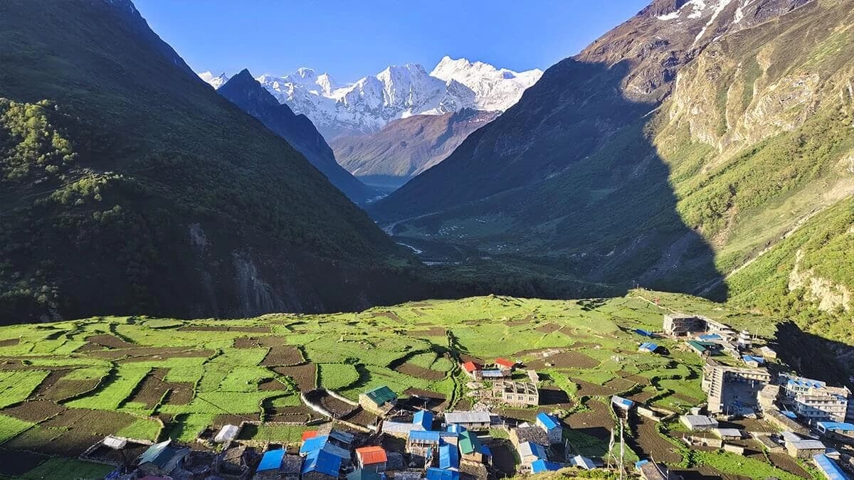 Manaslu Tsum Valley Trek