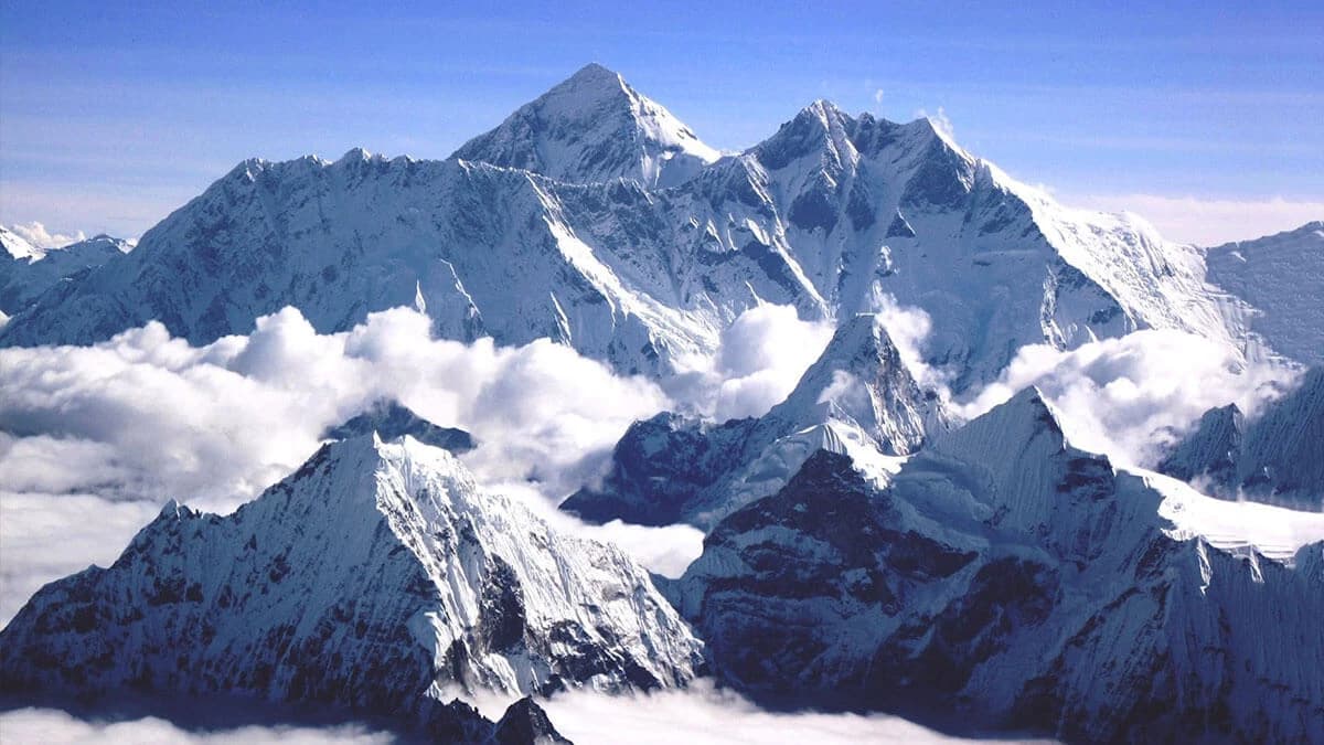 Mountain Flight in Nepal