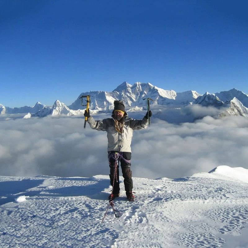 peak climb in nepal