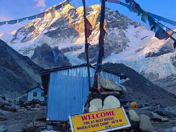 Makalu Base Camp Trekking