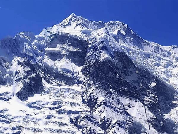 Pisang Peak Climbing