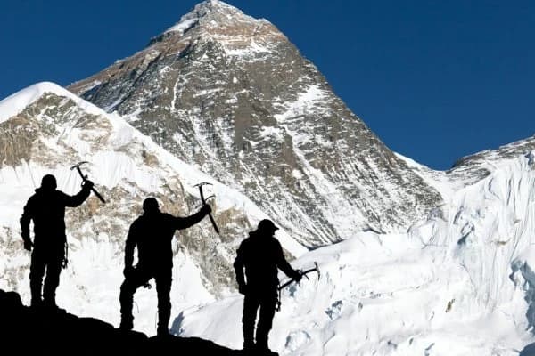 climber-on-mount-everest