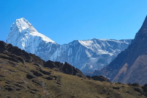 khumbu-region-landscape