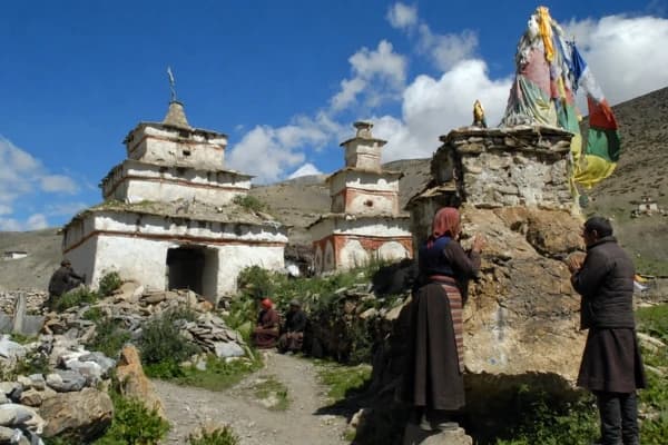 tibetan-pilgrimage-at-upper-dolpo