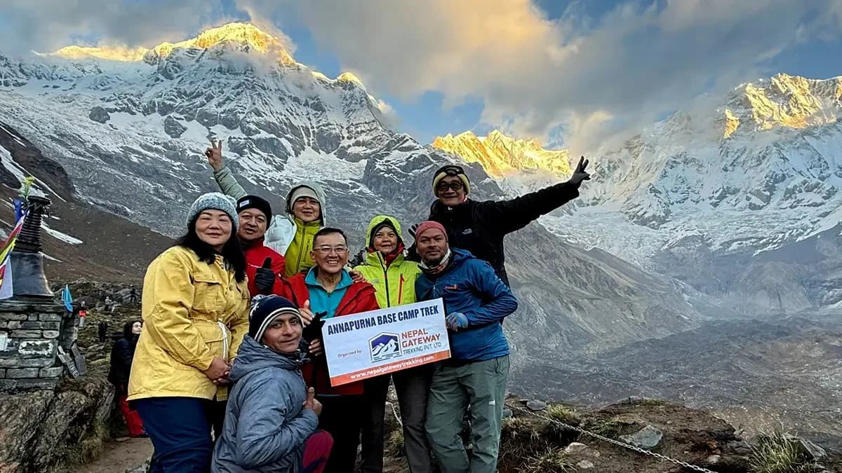 Annapurna Base Camp sunrise view point