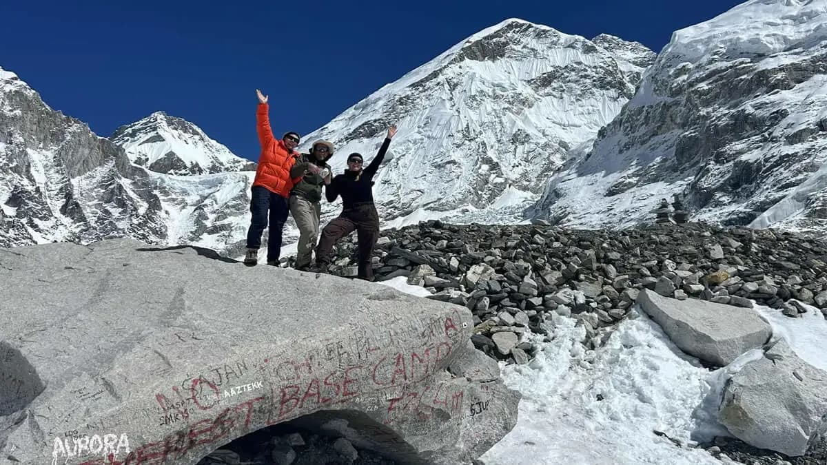 group-trek-in-everest-with-nepal-gateway-trekking