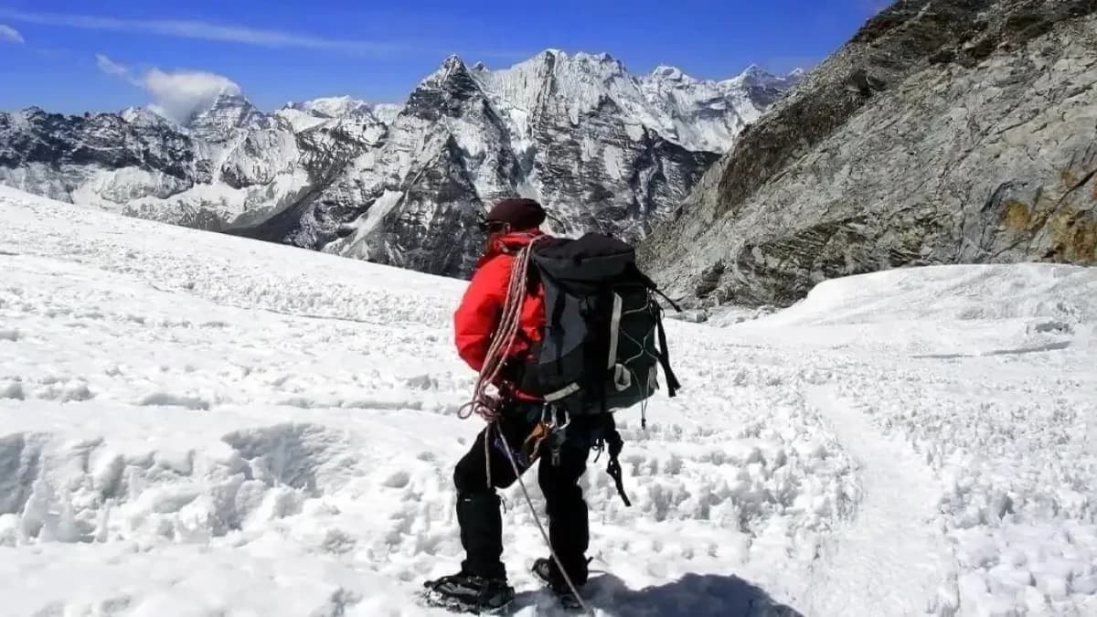island-peak-climbing-for-beginers