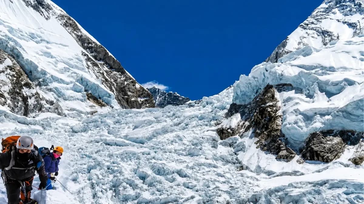 khumbu-icefall