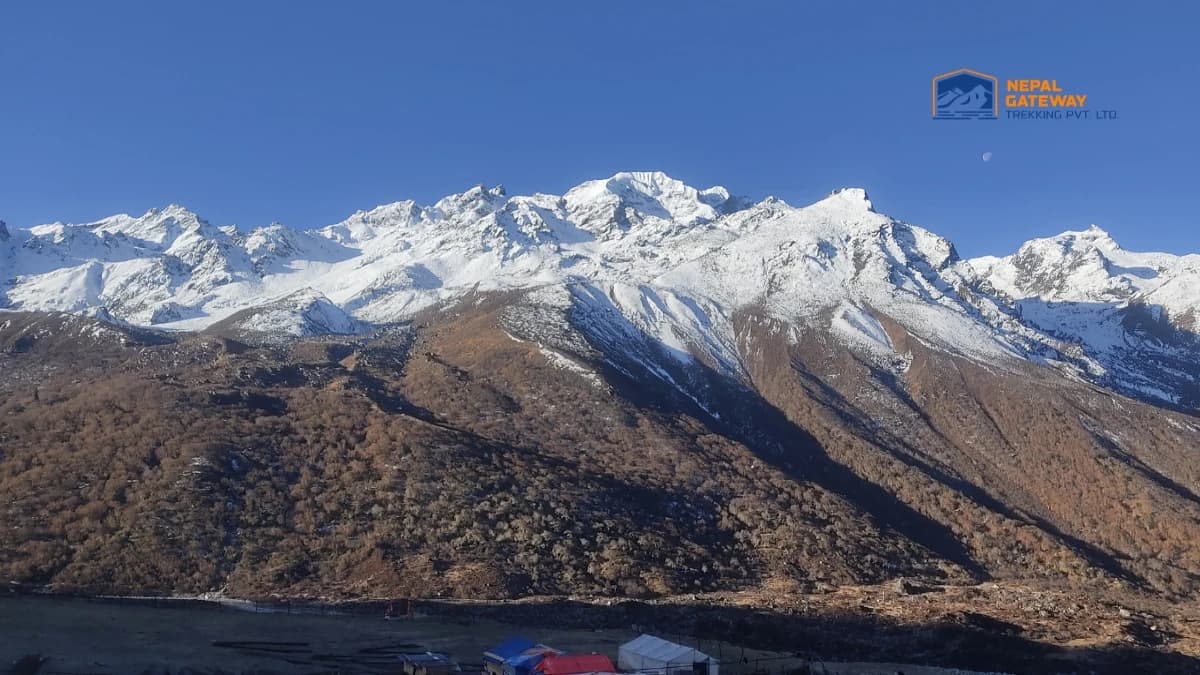 Langtang vs Everest vs Annapurna
