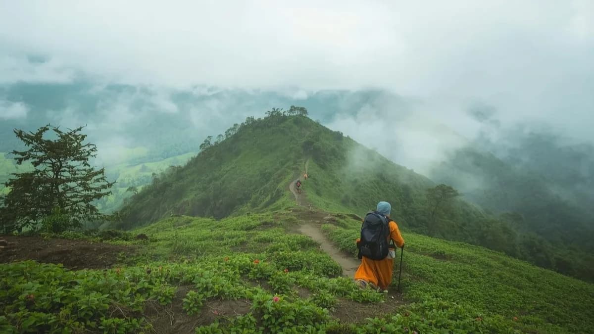 monsoon-trek-packing