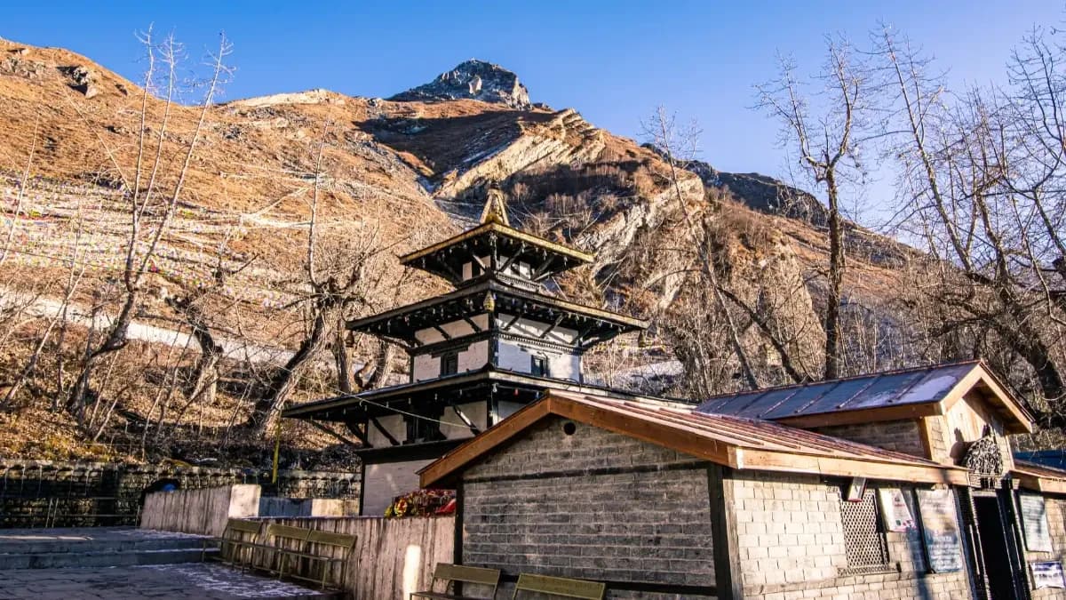 muktinath-temple-area