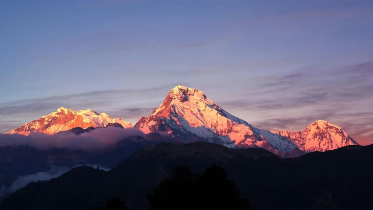sunrise-view-of-annapurna-south
