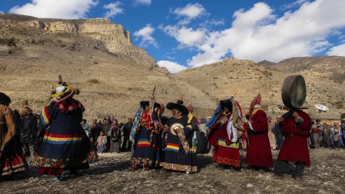 tibetan-cultural-festival-in-the-mountains-of-manang