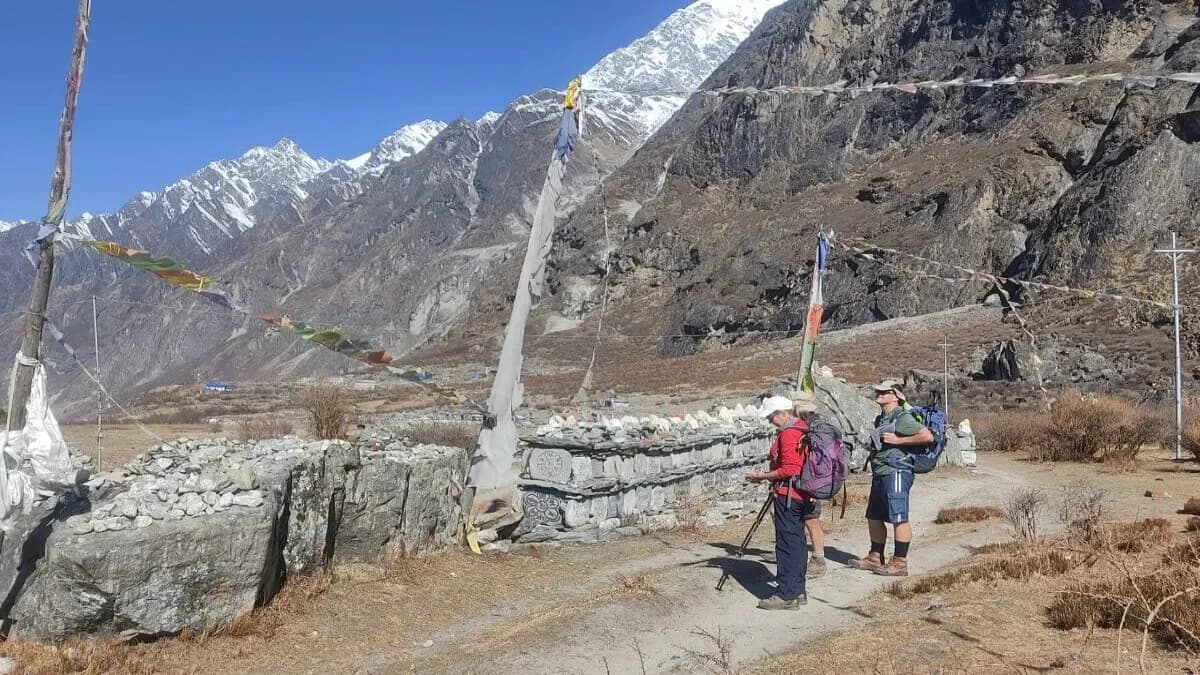 easy-treks-for-families-in-nepal