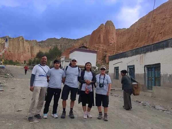 Nepal Gateway Trekking Crew In Upper Mustang