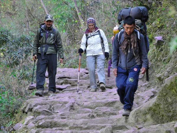 Trekking In Everest Base Camp With Guide And Porter